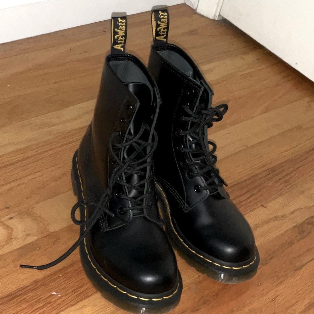 Smooth 1460 Dr Martens Boots
